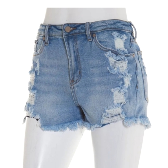 ALMOST FAMOUS HIGH RISE MOM SHORTS SIZE JRS 3 DISTRESSED MEDIUM WASHED NWT - Picture 2 of 14